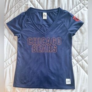 PINK Victoria’s Secret Chicago Bears Navy V-Neck Tee